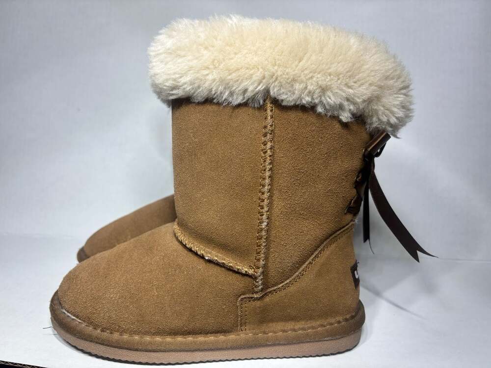 Lamo Audrey shearling-lined suede boots Size